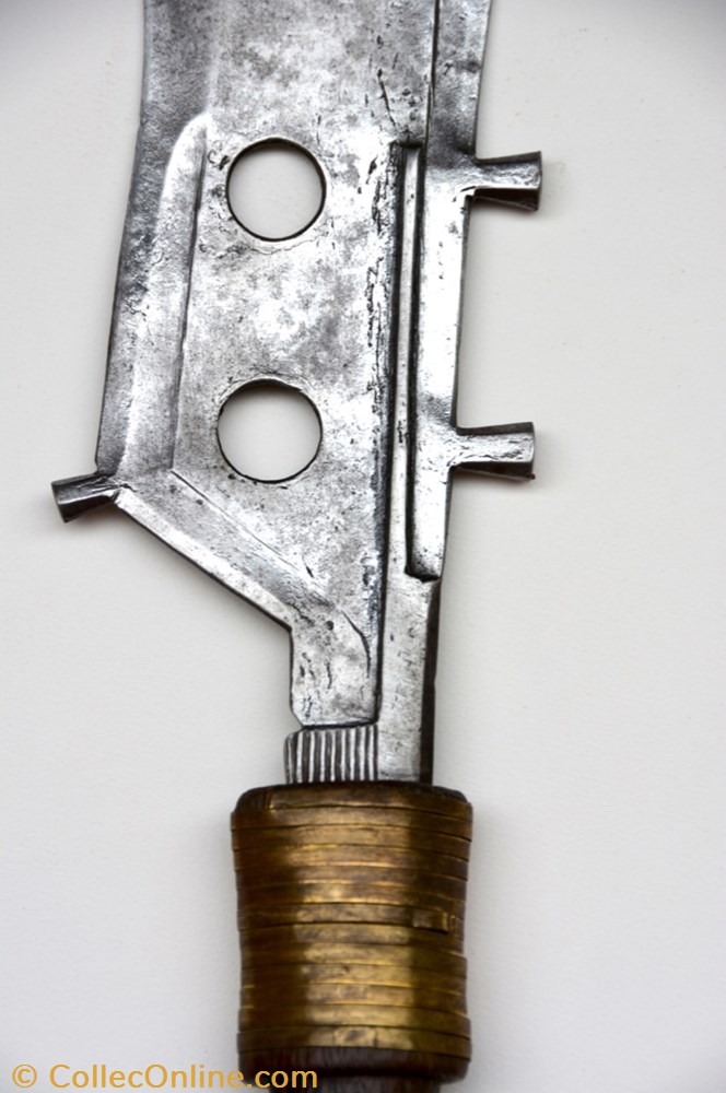 art antiquite africain arme mangbetu 004