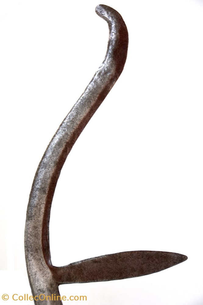 art antiquites africain armes sara musgum 002