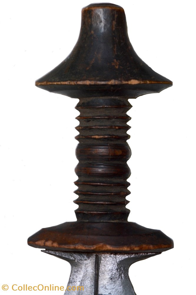 Igbo 001 2 art antiquite africain arme igbo 001