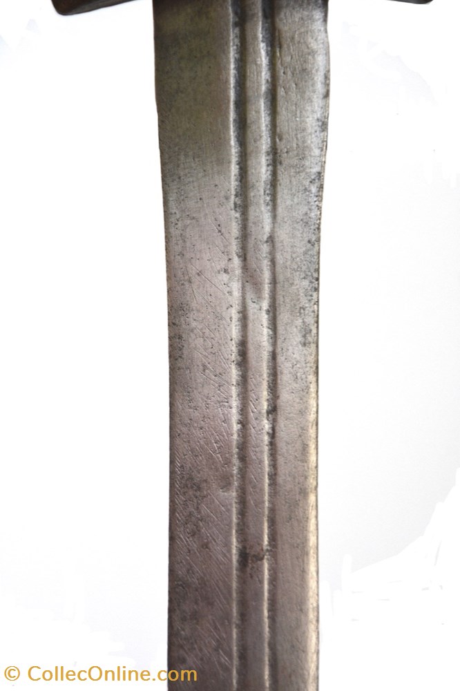 Yakoma Mosumba 001 3 art antiquite africain arme yakoma mosumba 001