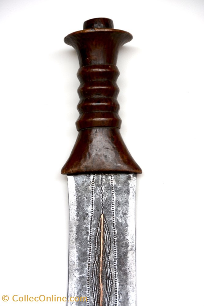Songyé 002 4 art antiquites africain armes songye 002