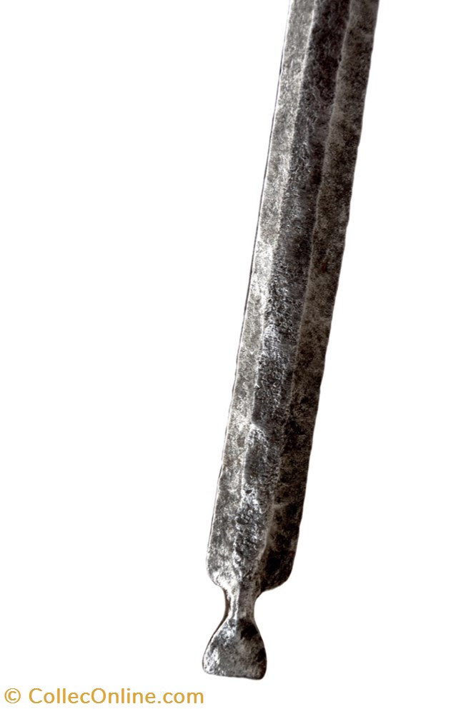 art antiquites africain armes laka musseye 001