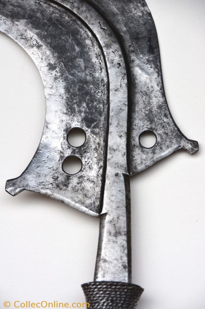 art antiquite africain arme mangbetu 005