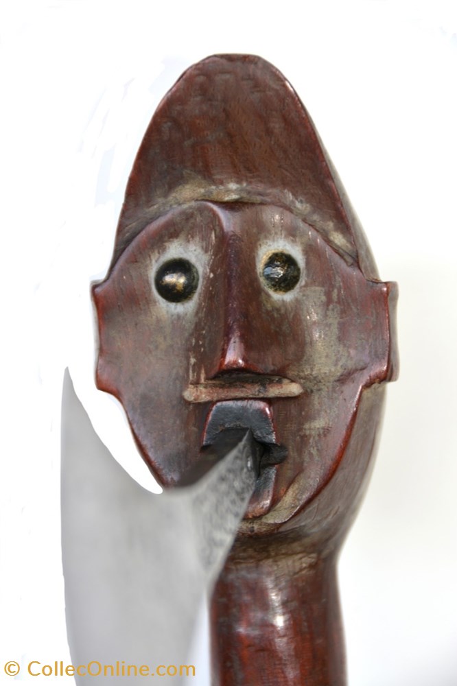 art antiquite africain arme zande 001