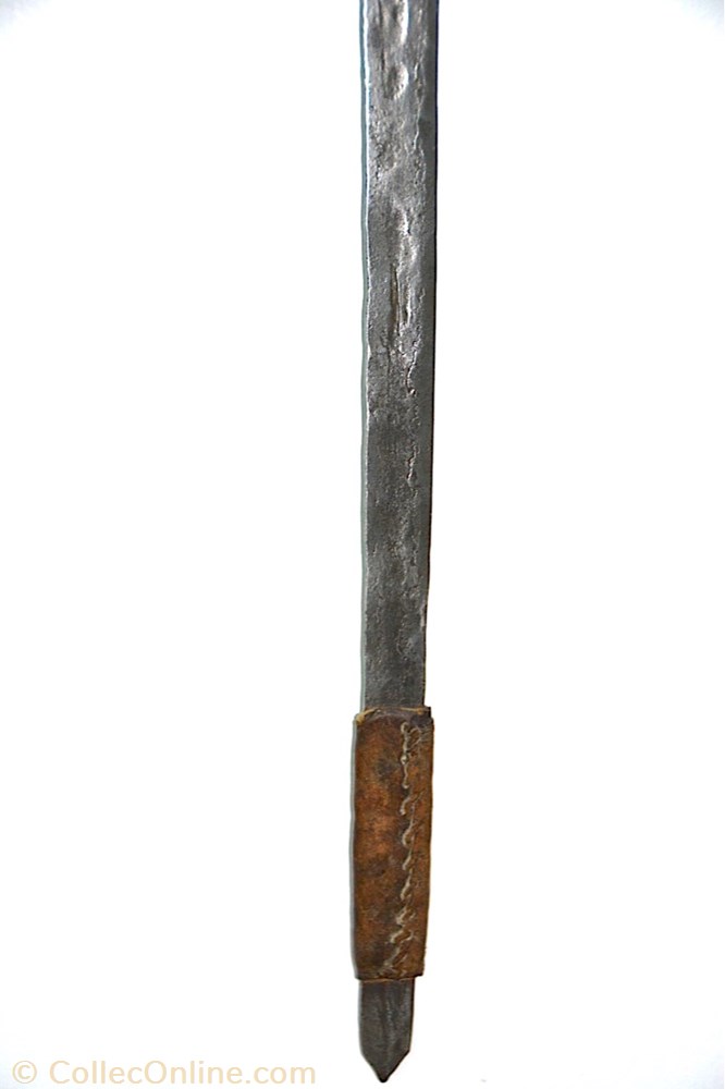 art antiquites africain armes sara 001