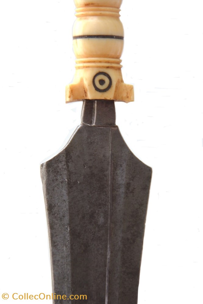 Mangbetu 007 3 art antiquite africain arme mangbetu 007
