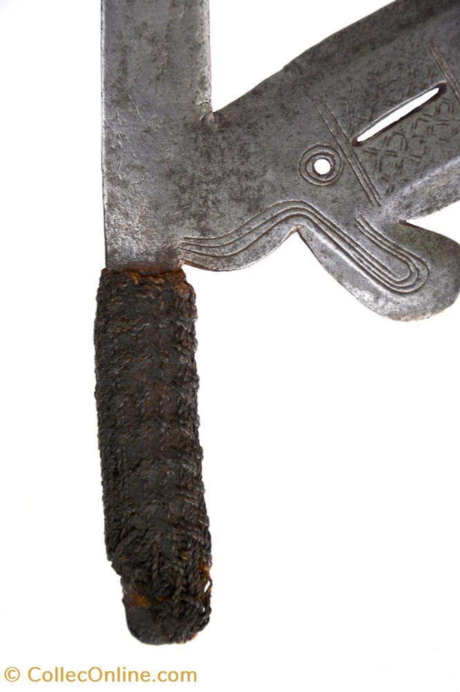 Zandé - Bandia 003 5 art antiquites africain armes zande bandia 003