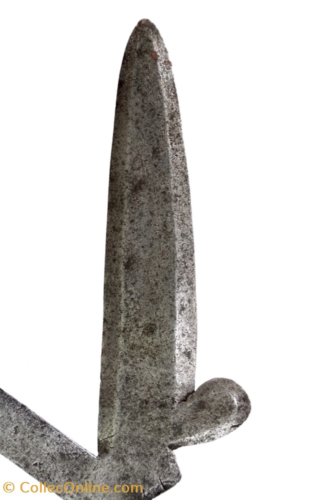 Zandé-Vungara 002 4 art antiquites africain armes zande vungara 002