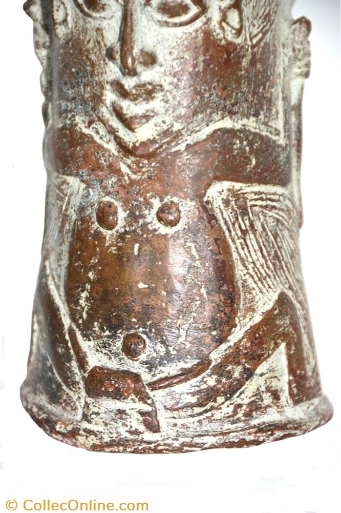 Brassière Bénin 002 4 art antiquite africain bronze brassiere benin 002