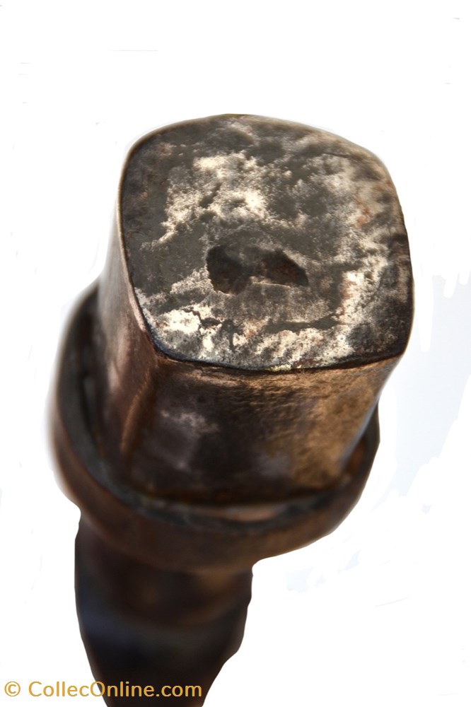 Nkutshu 002 5 art antiquite africain arme nkutshu 002