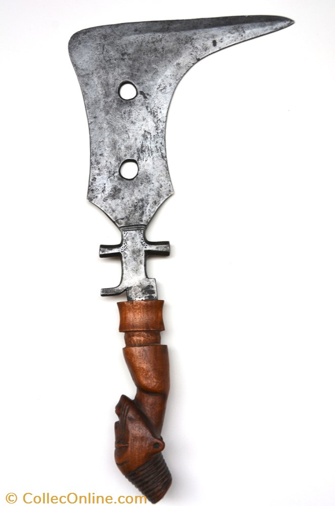 art antiquite africain arme mangbetu 001
