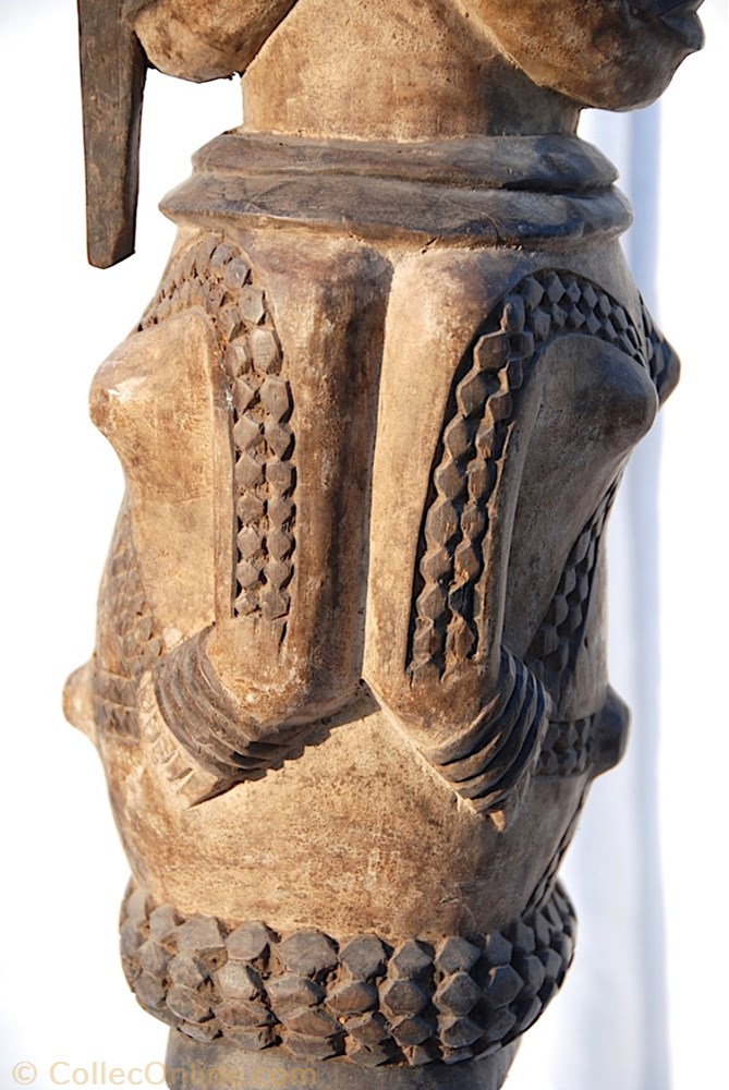 Kuyu 001 4 art antiquite africain statuette kuyu 001