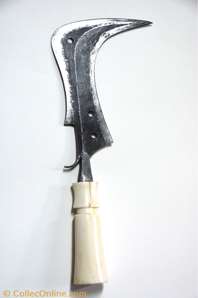 Mangbetu Ivoire 001 2 art antiquite africain arme mangbetu ivoire 001