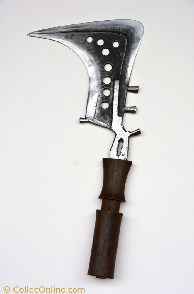 Mangbetu** D 002 art antiquite africain arme mangbetu d 002