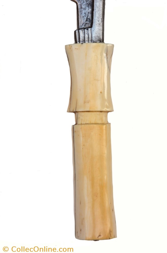 art antiquite africain arme mangbetu ivoire 006