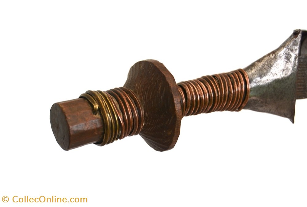 Saka-Ngandu 003 5 art antiquites africain armes saka ngandu 003