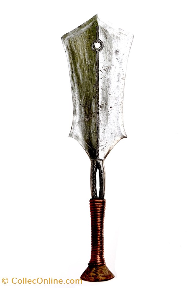 Yakoma Basakpwa 001 art antiquite africain arme yakoma basakpwa 001