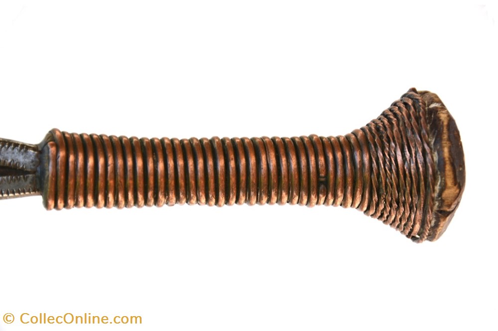 Yakoma Ngondi 004 5 art antiquite africain arme yakoma ngondi 004