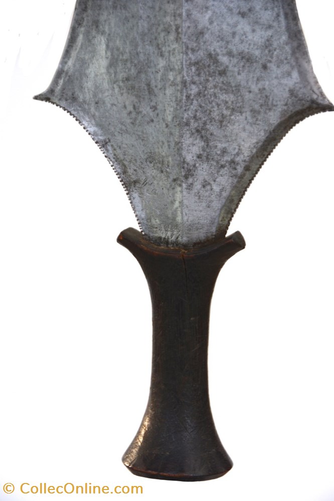 Tétéla 001 4 art antiquite africain arme tetela 001
