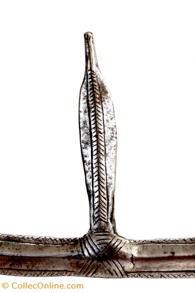 art antiquites africain armes marghi guduf 001