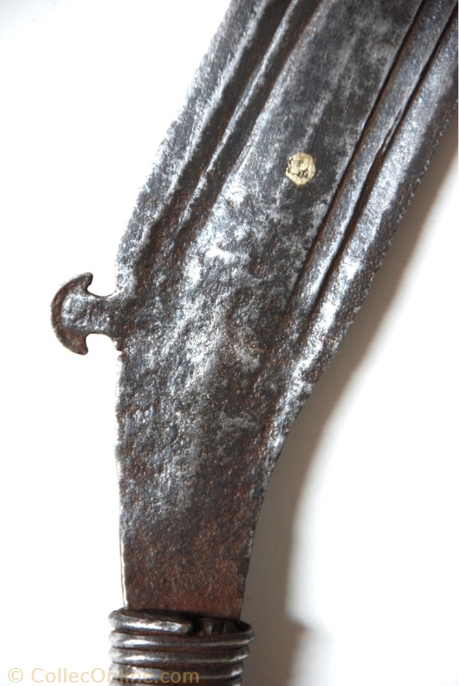 Faucille Bengé 001 4 art antiquite africain arme faucille benge 001