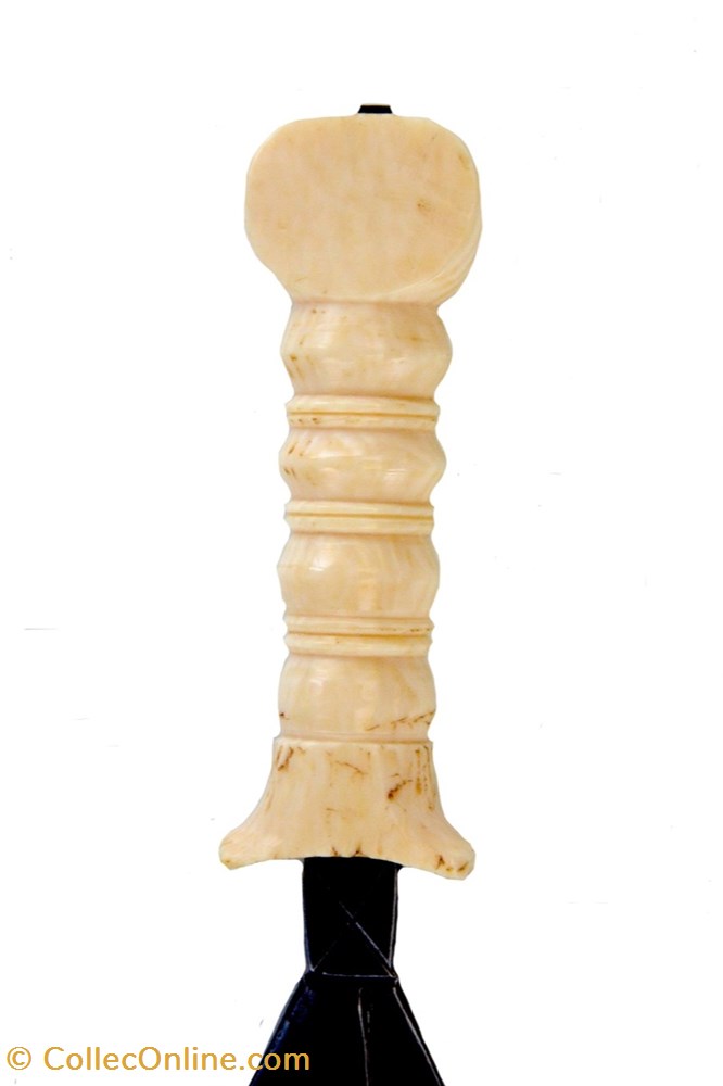 art antiquites africain armes mangbetu 003 sold