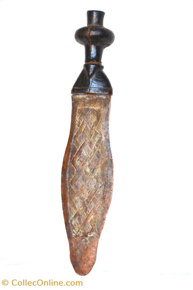 art antiquite africain arme ikulbapyaang 009