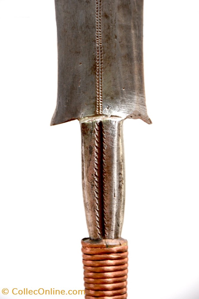 art antiquite africain arme yakoma basakpwa 010