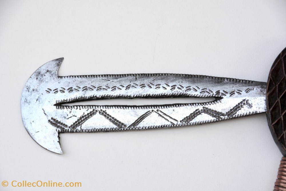 art antiquite africain arme yakoma 003