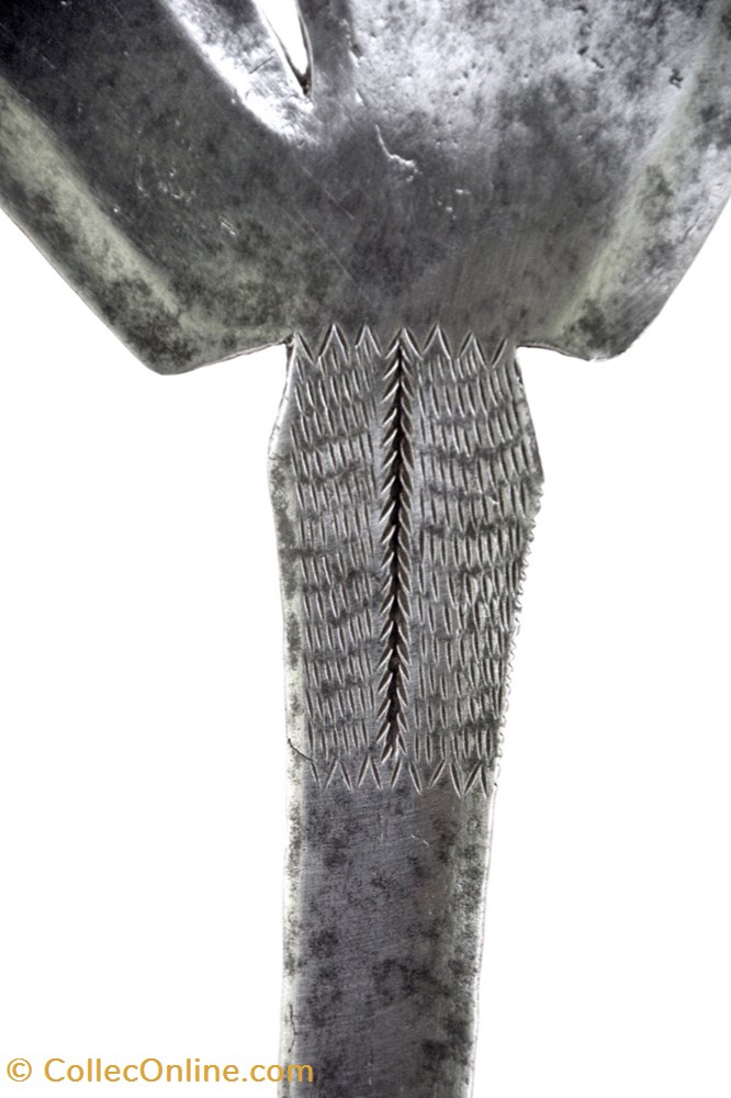 Nzakara 001 3 art antiquites africain armes nzakara 001