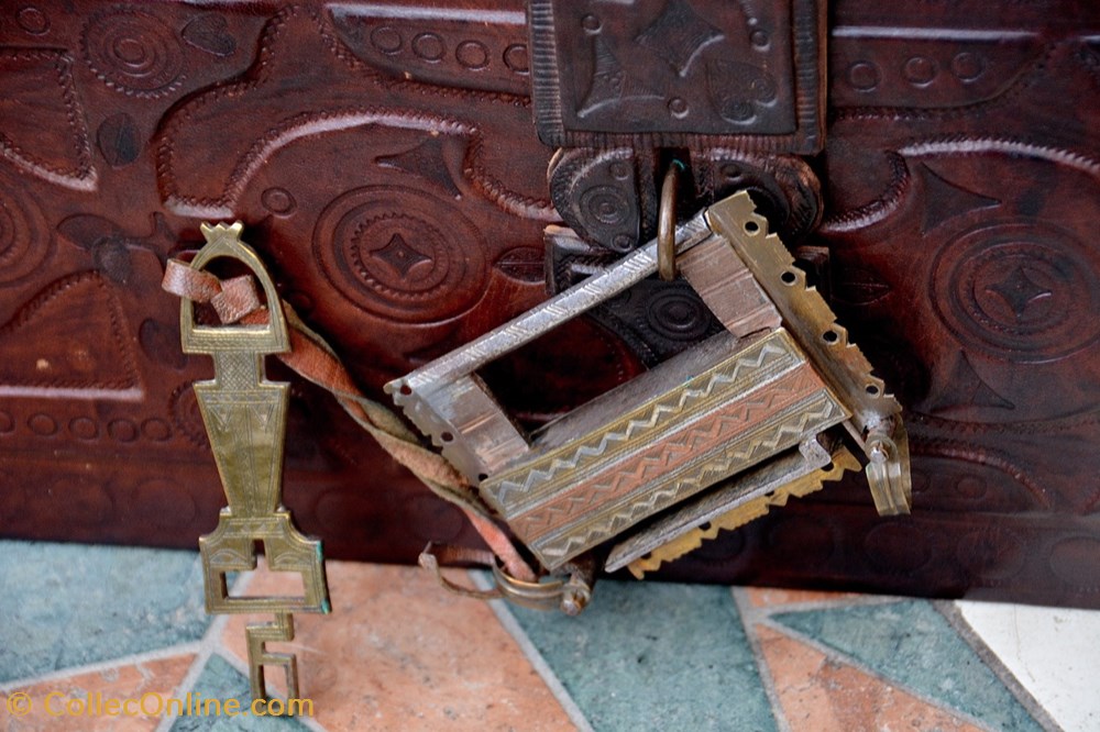 Touareg Cadenas 001 5 art antiquite africain touareg cadenas 001