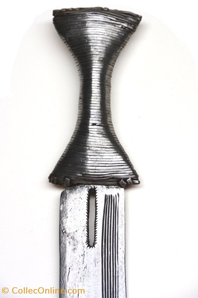 Boa Azandé 001 3 art antiquites africain armes boa azande 001
