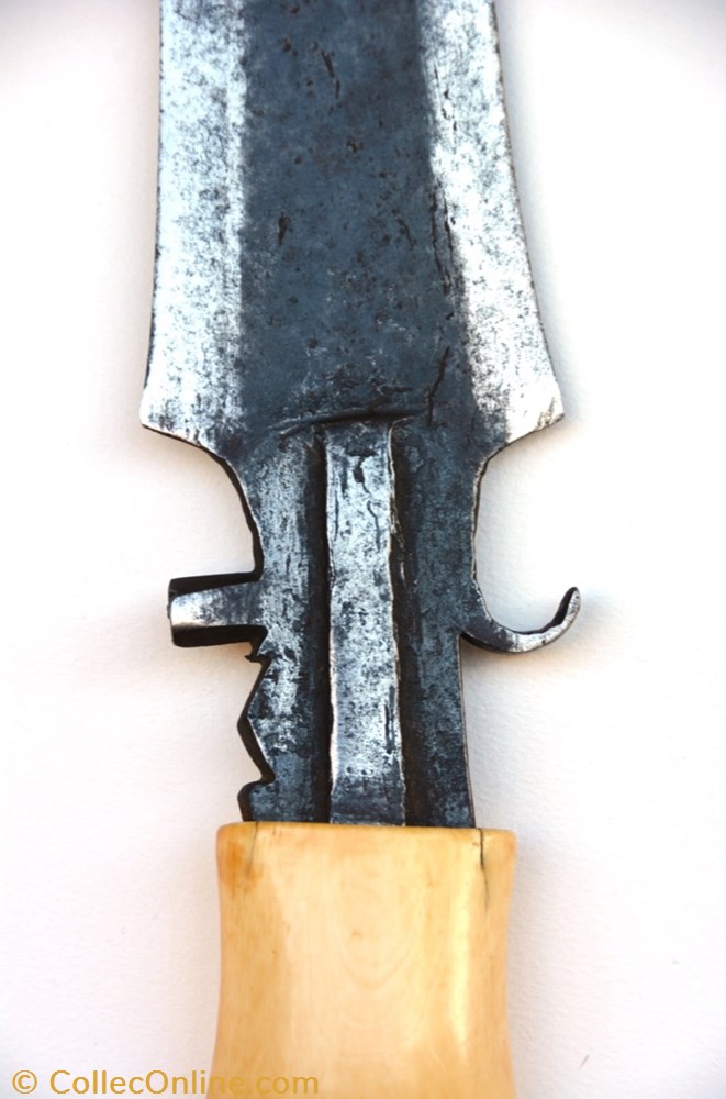 art antiquites africain armes budu ivoire 002