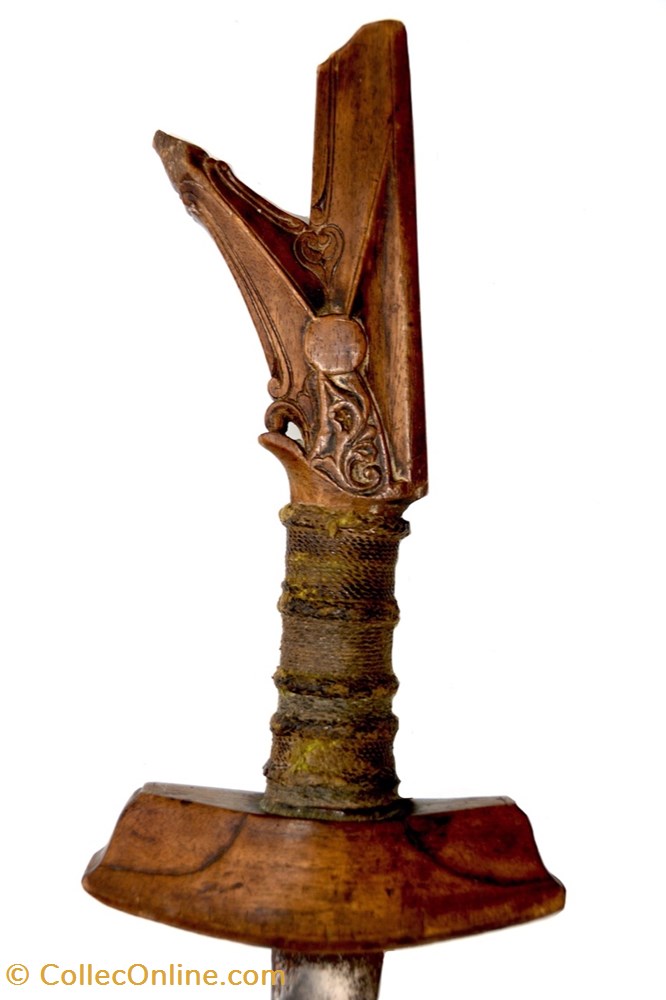 art antiquites asiatique philippine epee kampilan