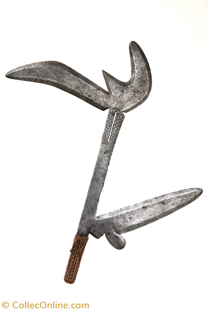 Zandé-Vungara 002 art antiquites africain armes zande vungara 002