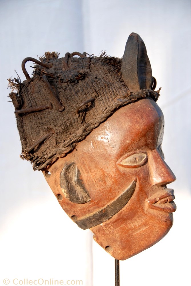 Kongo 001 SOLD 2 art antiquites africain masques kongo 001 sold