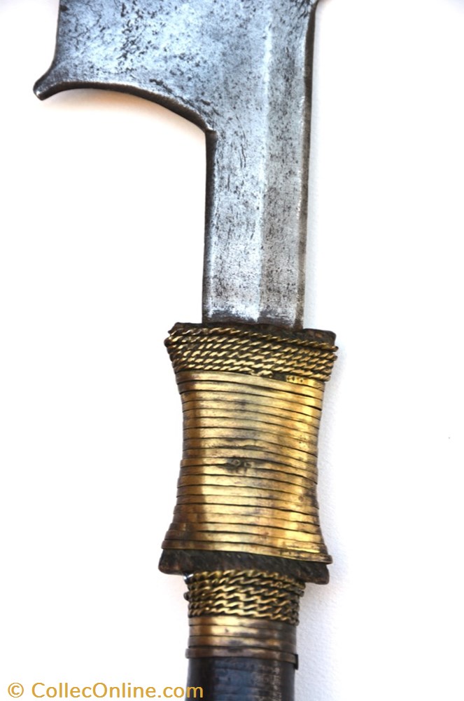 Momvu 002 3 art antiquite africain arme momvu 002