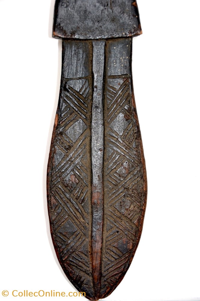 art antiquites africain armes ikulintey 001