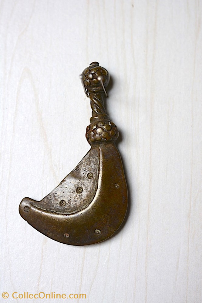Poids armes Épée 004 art antiquites africain bronzes poids armes epee 004