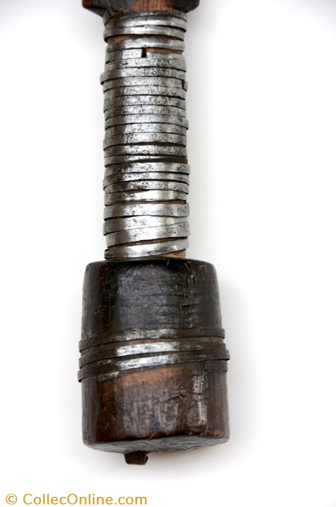 art antiquite africain arme mangbetu 004