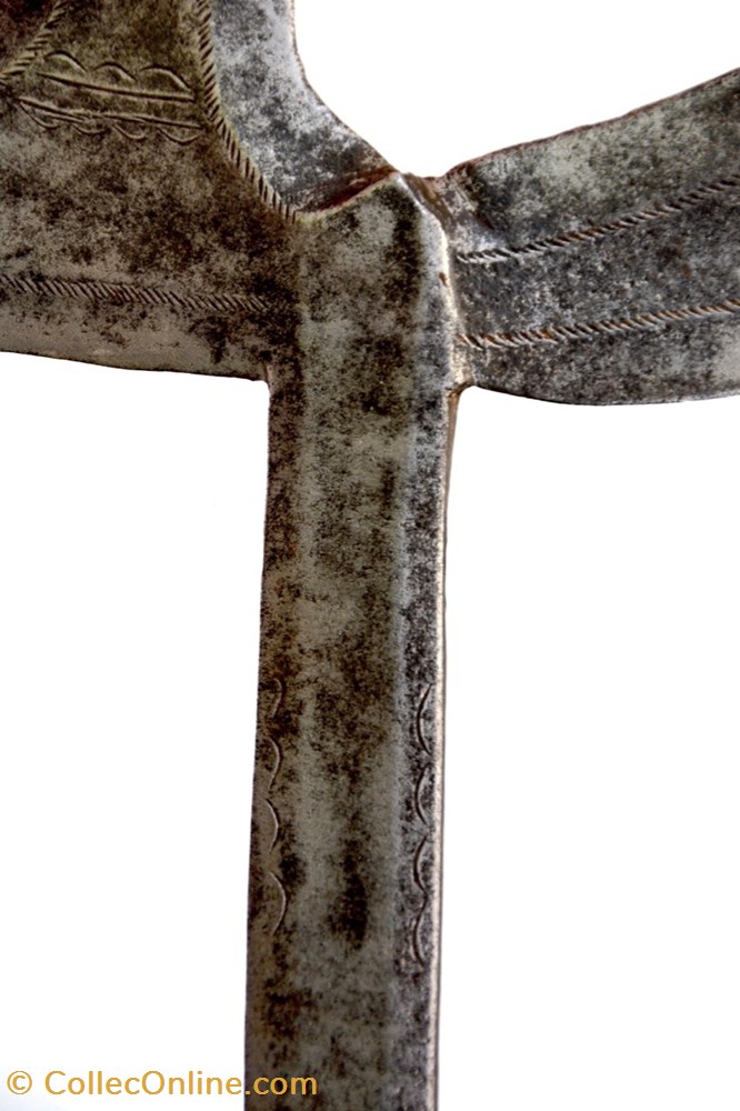 art antiquites africain armes ngombe za 001