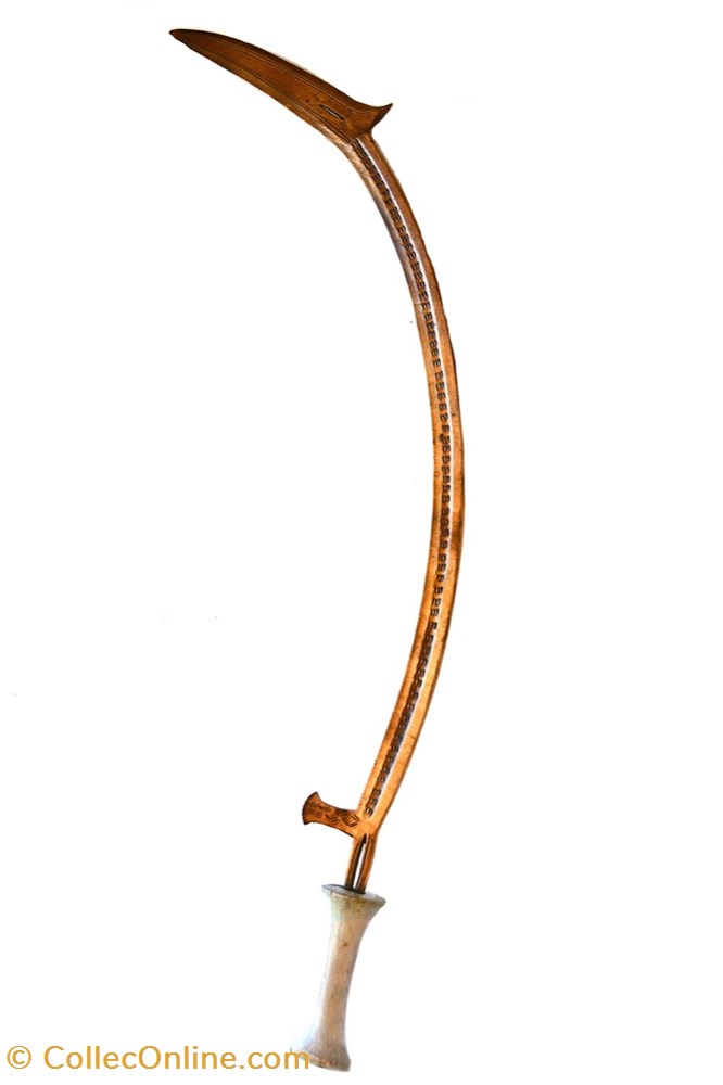 Yakoma 002 art antiquite africain arme yakoma 002