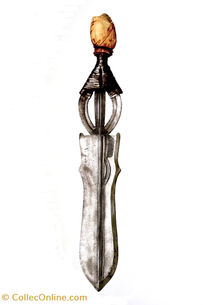 art antiquites africain armes ngombe doko 001 sold