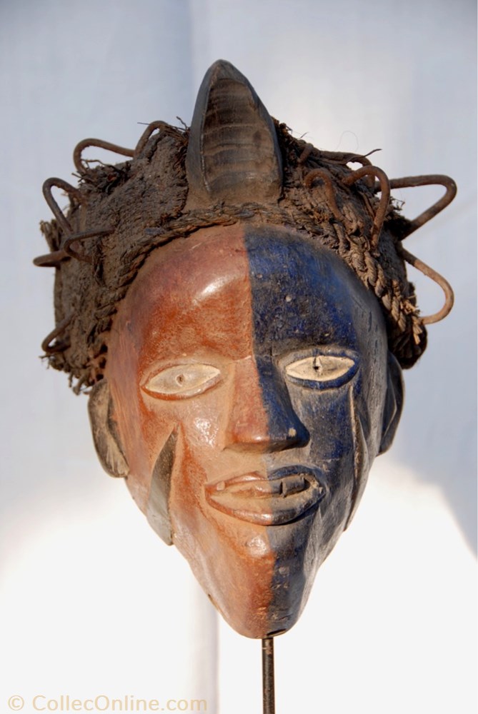 Kongo 001 art antiquites africain masques kongo 001