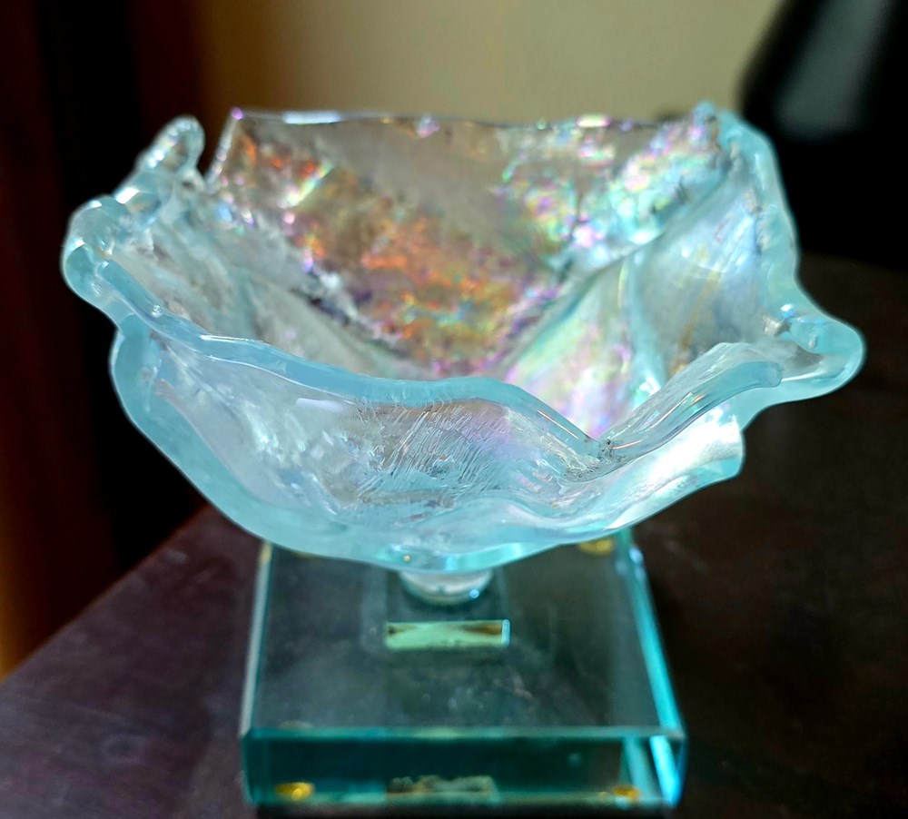 antiquities sculptures art glass bowl