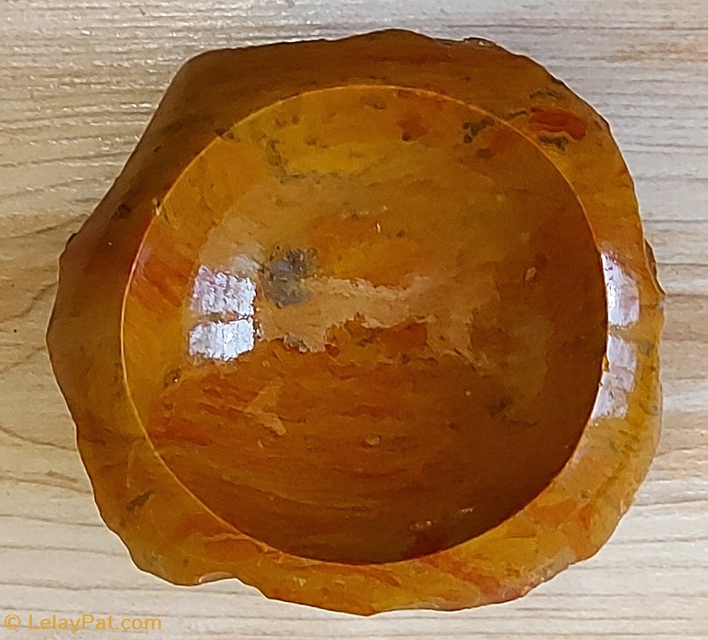 Cendrier en Jaspe rouge mineraux meteorite cendrier en jaspe rouge