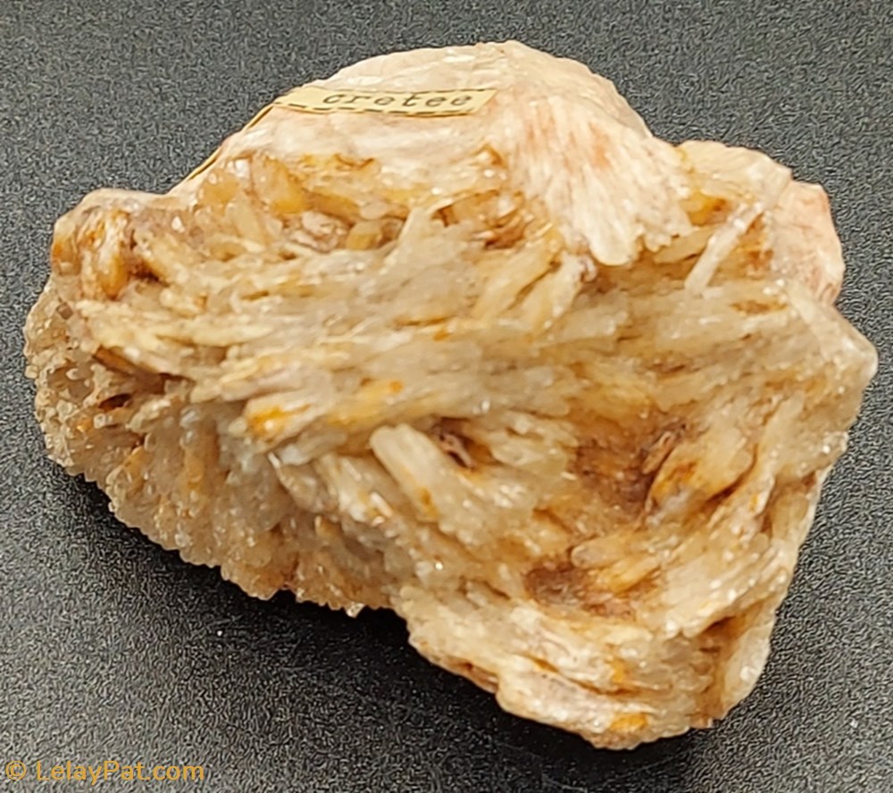 Barytine mineraux meteorite barytine