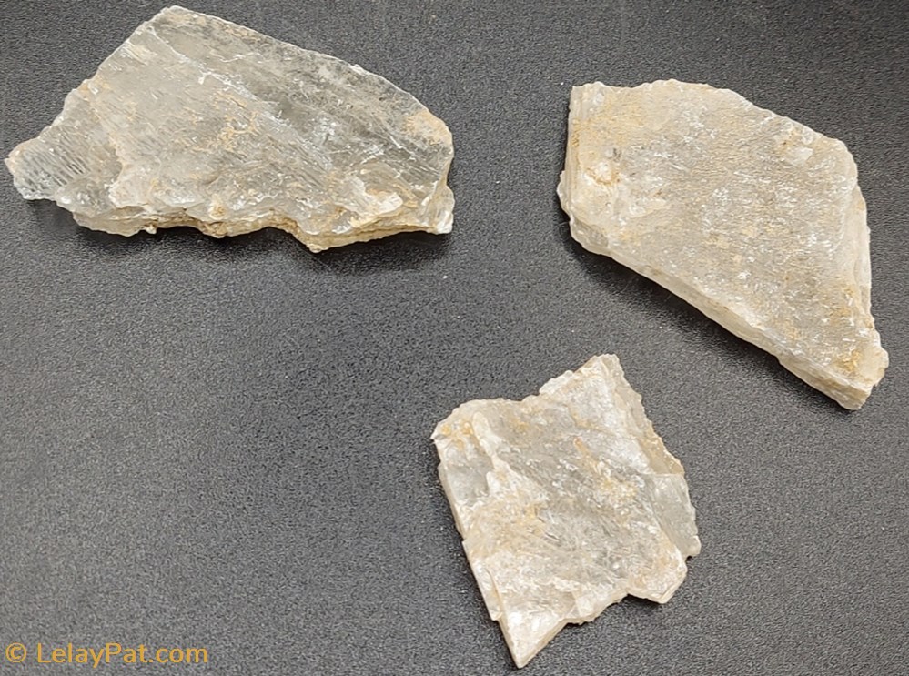 Gypse transparent (Sélénite) mineraux meteorites gypse transparent selenite