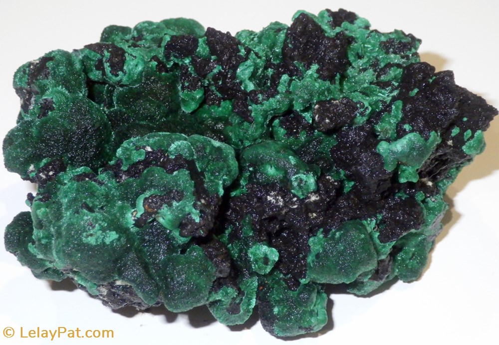 Malachite VELOURS vert botryoïdale 4 mineraux meteorites malachite velours vert botryoidale