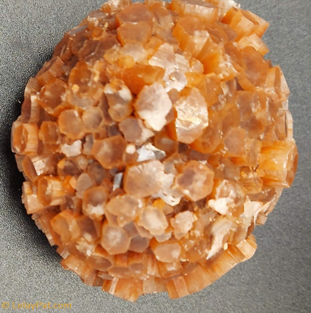 Aragonite (cristaux) mineraux meteorites aragonite cristaux